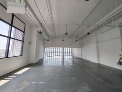 hh-@-kallang photo thumbnail #10